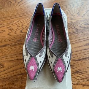 Rothy’s Moroccan Rose Points Size 9